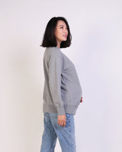 Load image into Gallery viewer, Emmi Maternity &amp; Breastfeeding Sweatshirt